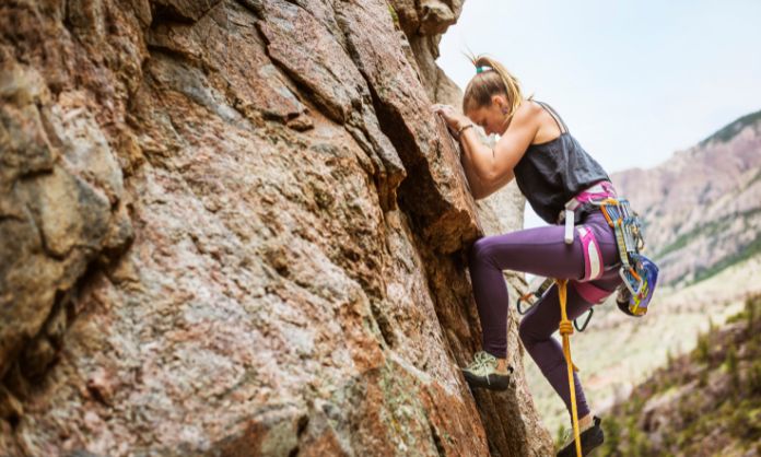 How To Identify Potential Dangers When Mountain Climbing